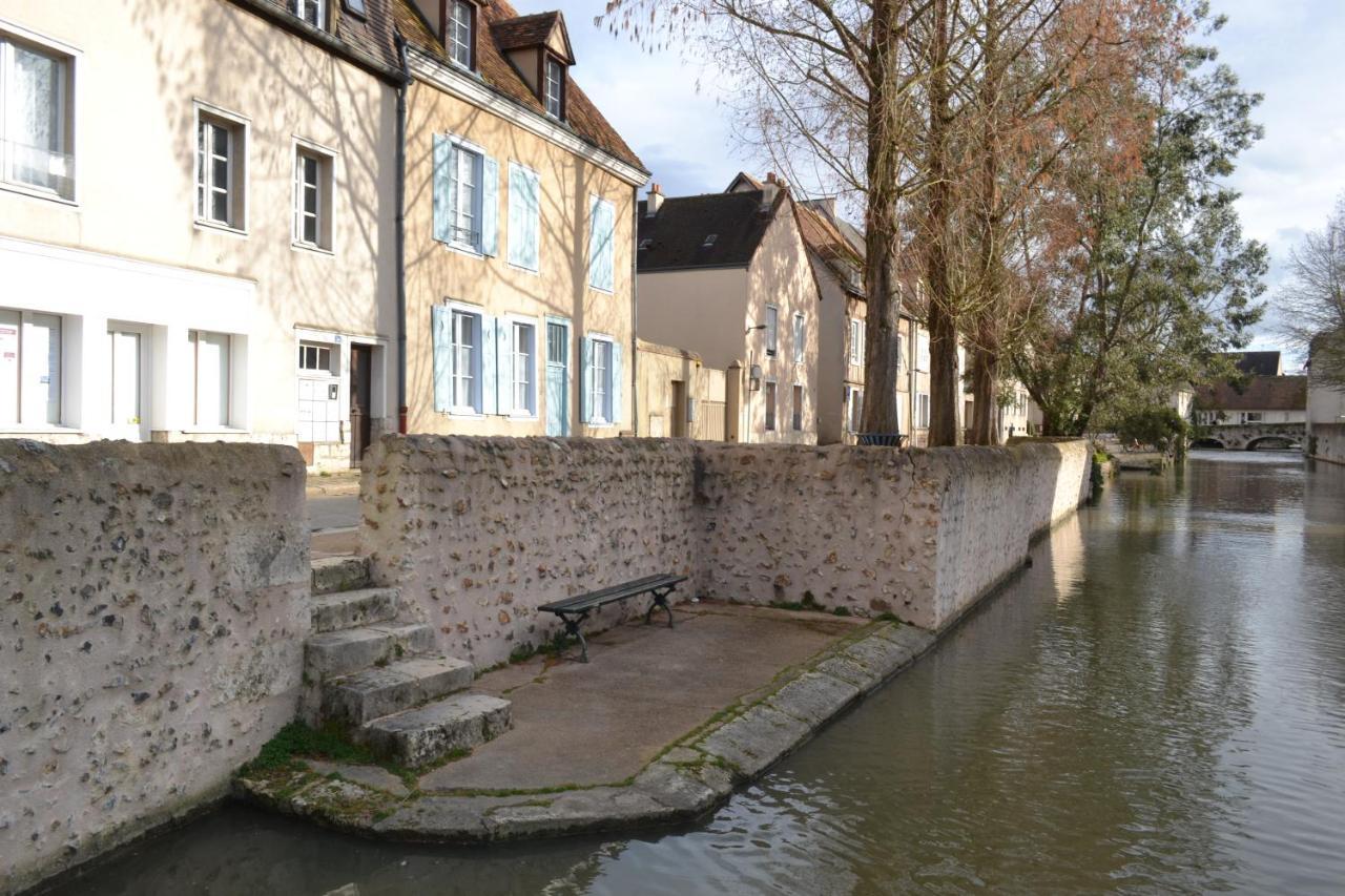 Apartmán L'Essentiel De Chartres Exteriér fotografie